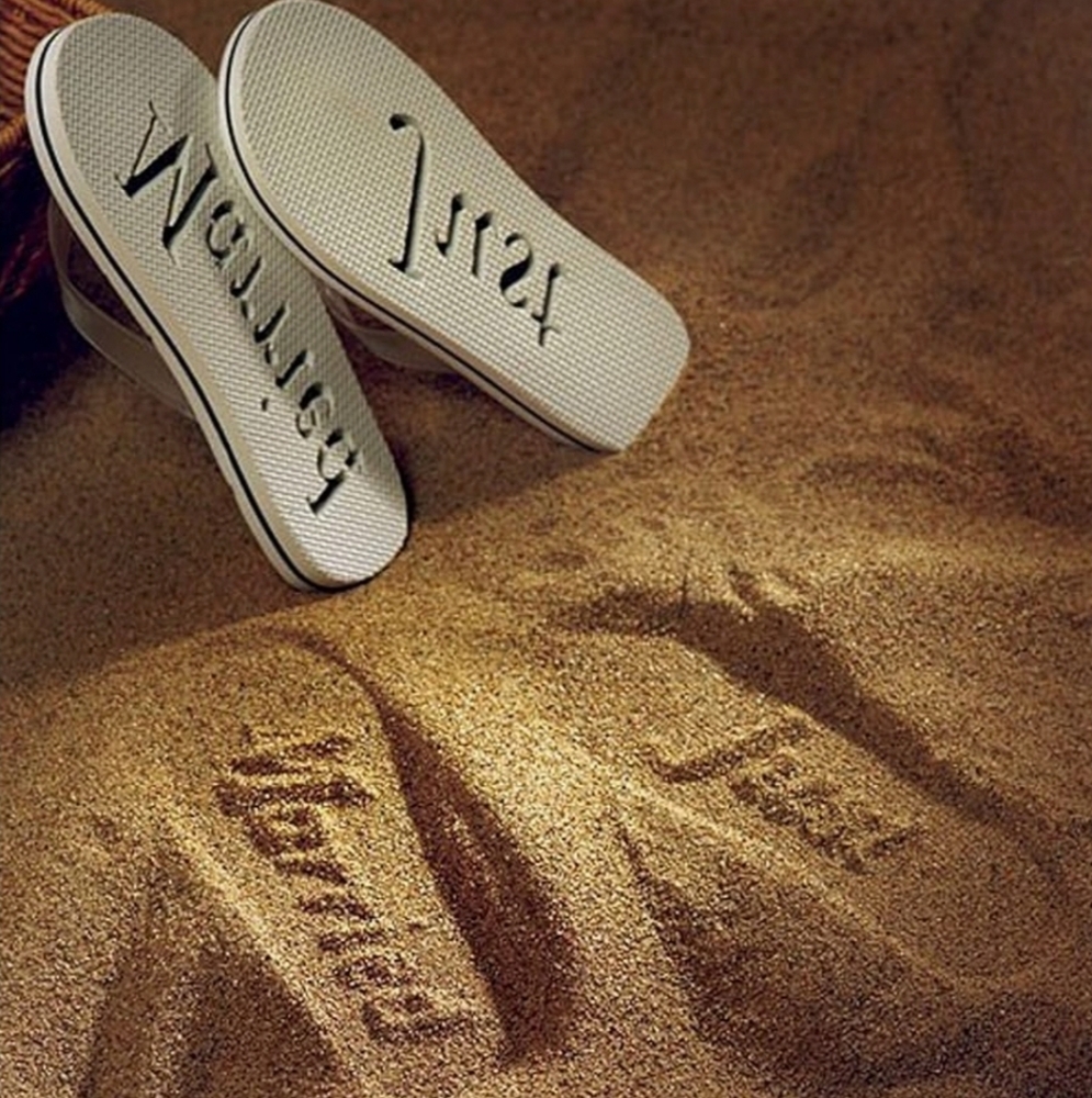 Just‎ Married Wedding Favor Flip Flops - Medium For Her White Honeymoon